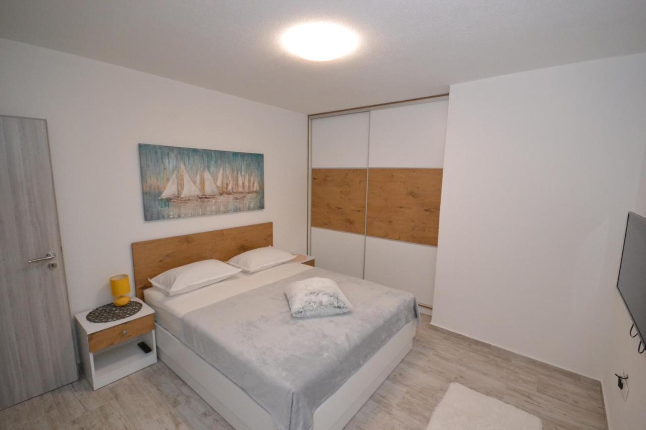 Luxury Apartment "Blue Diamond" Postira Extérieur photo