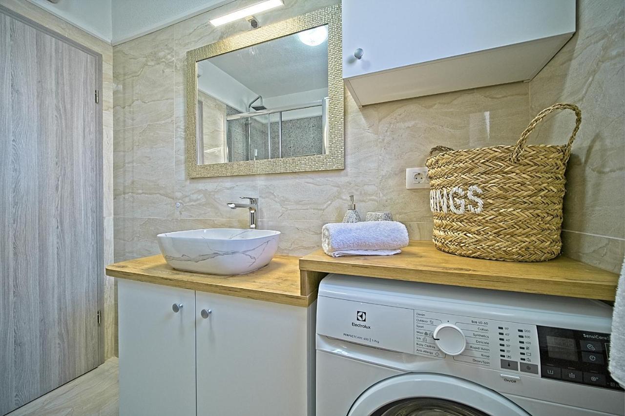 Luxury Apartment "Blue Diamond" Postira Extérieur photo