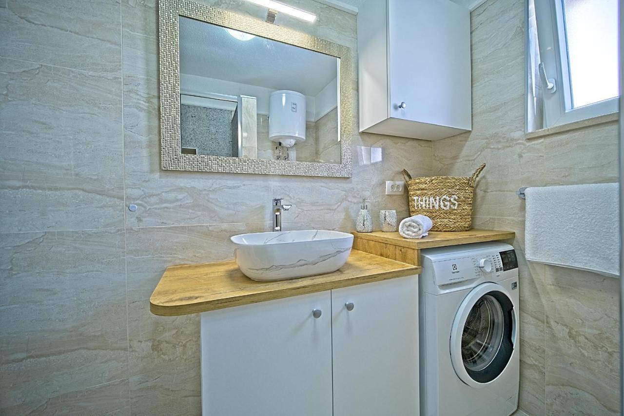 Luxury Apartment "Blue Diamond" Postira Extérieur photo