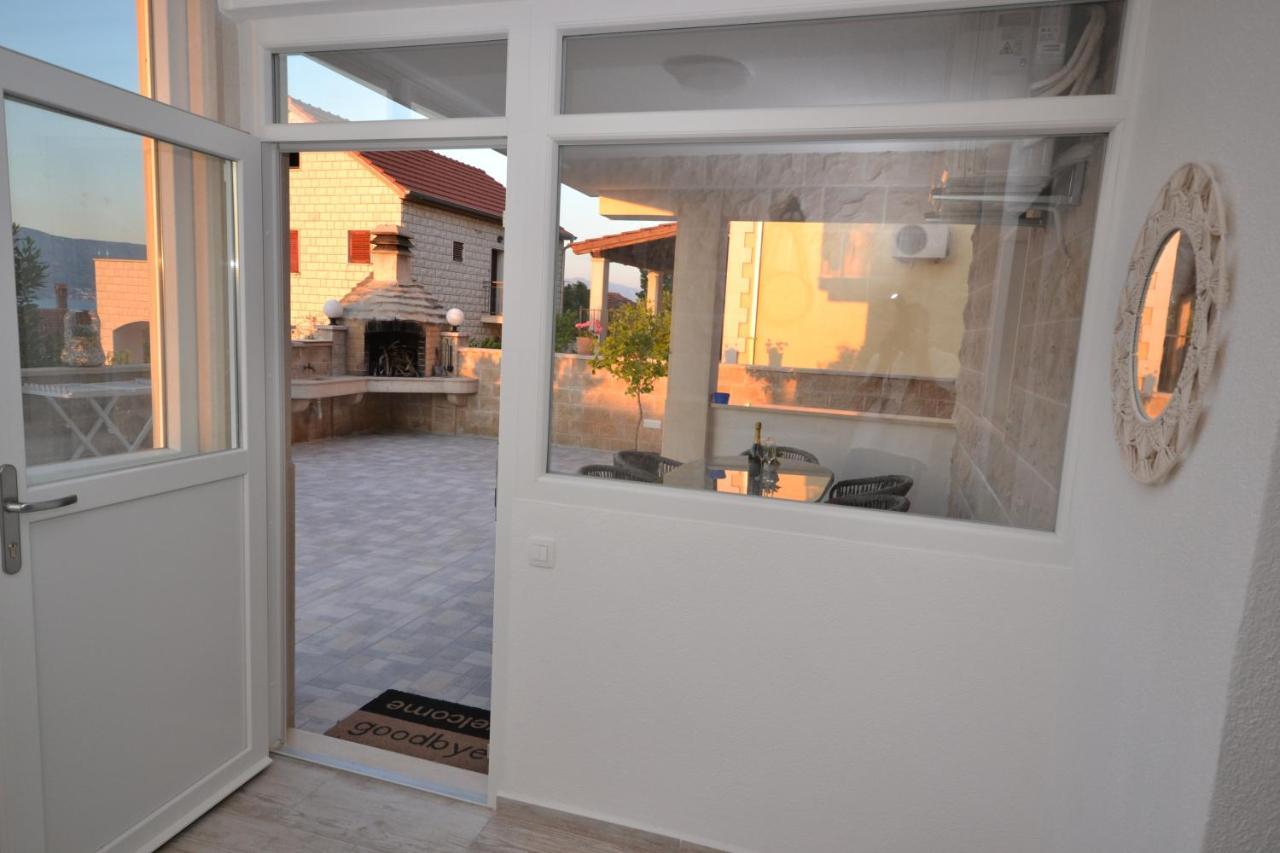 Luxury Apartment "Blue Diamond" Postira Extérieur photo