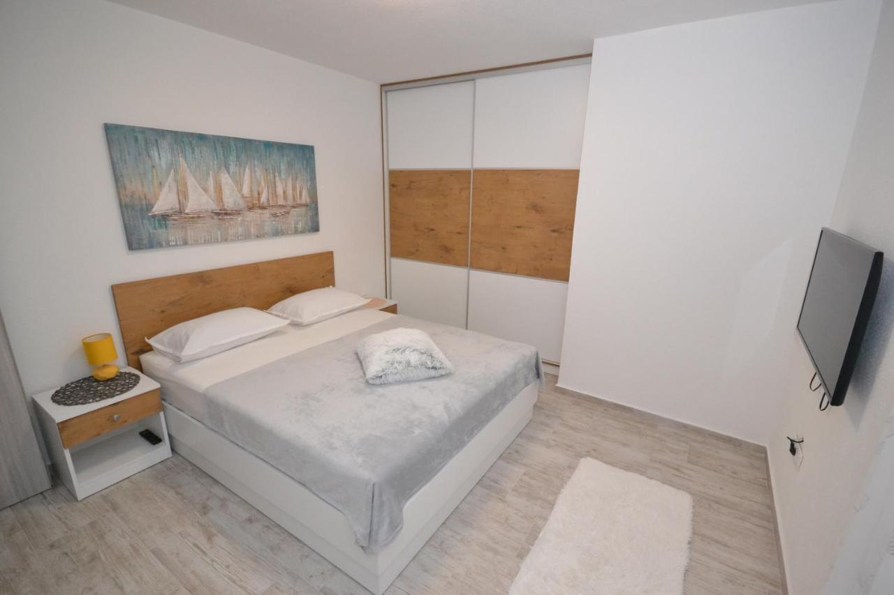 Luxury Apartment "Blue Diamond" Postira Extérieur photo